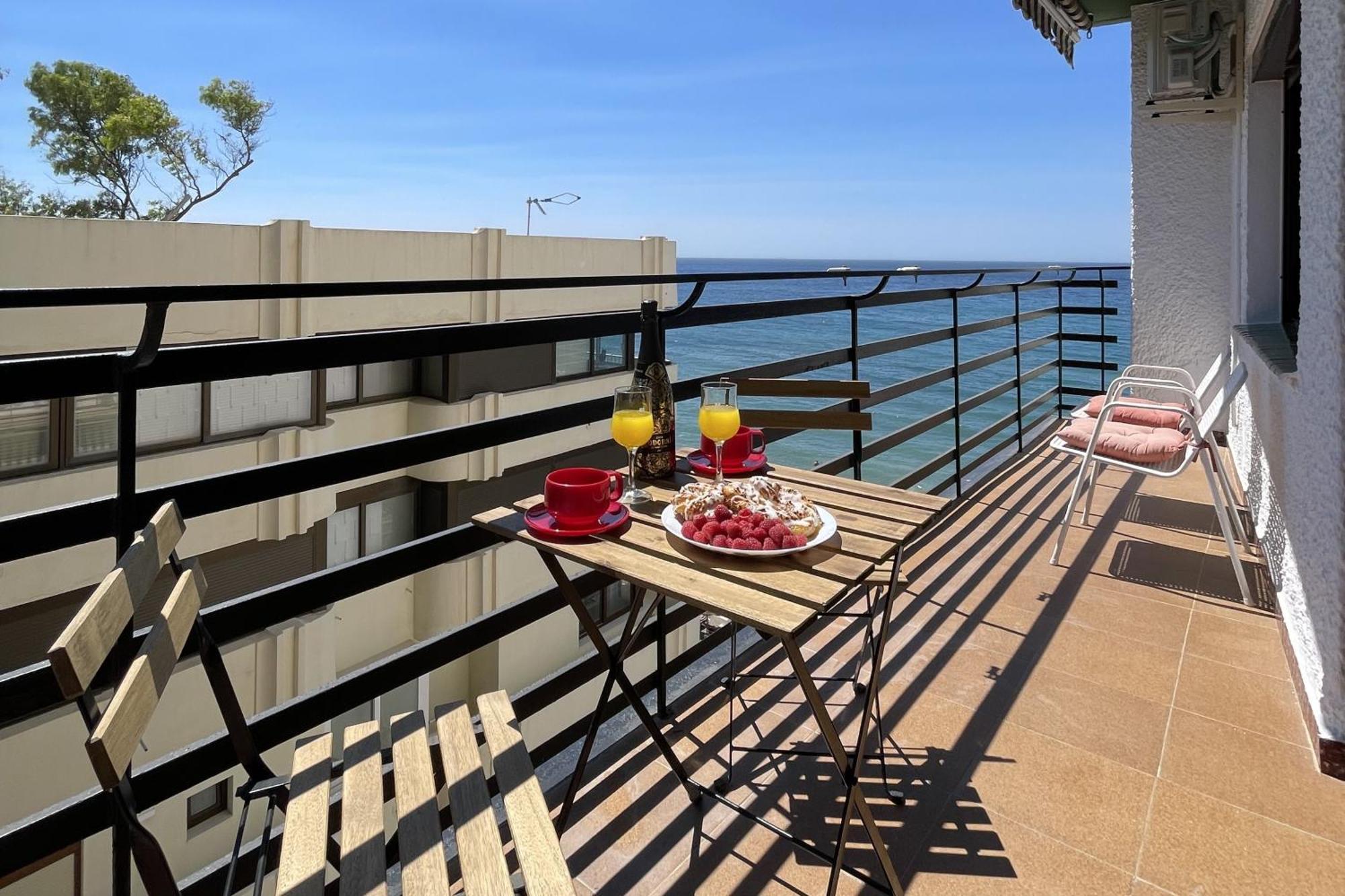 מארבלה Mediterraneo 508. Fantastic Studio On The Beachfront With Sea Views. מראה חיצוני תמונה