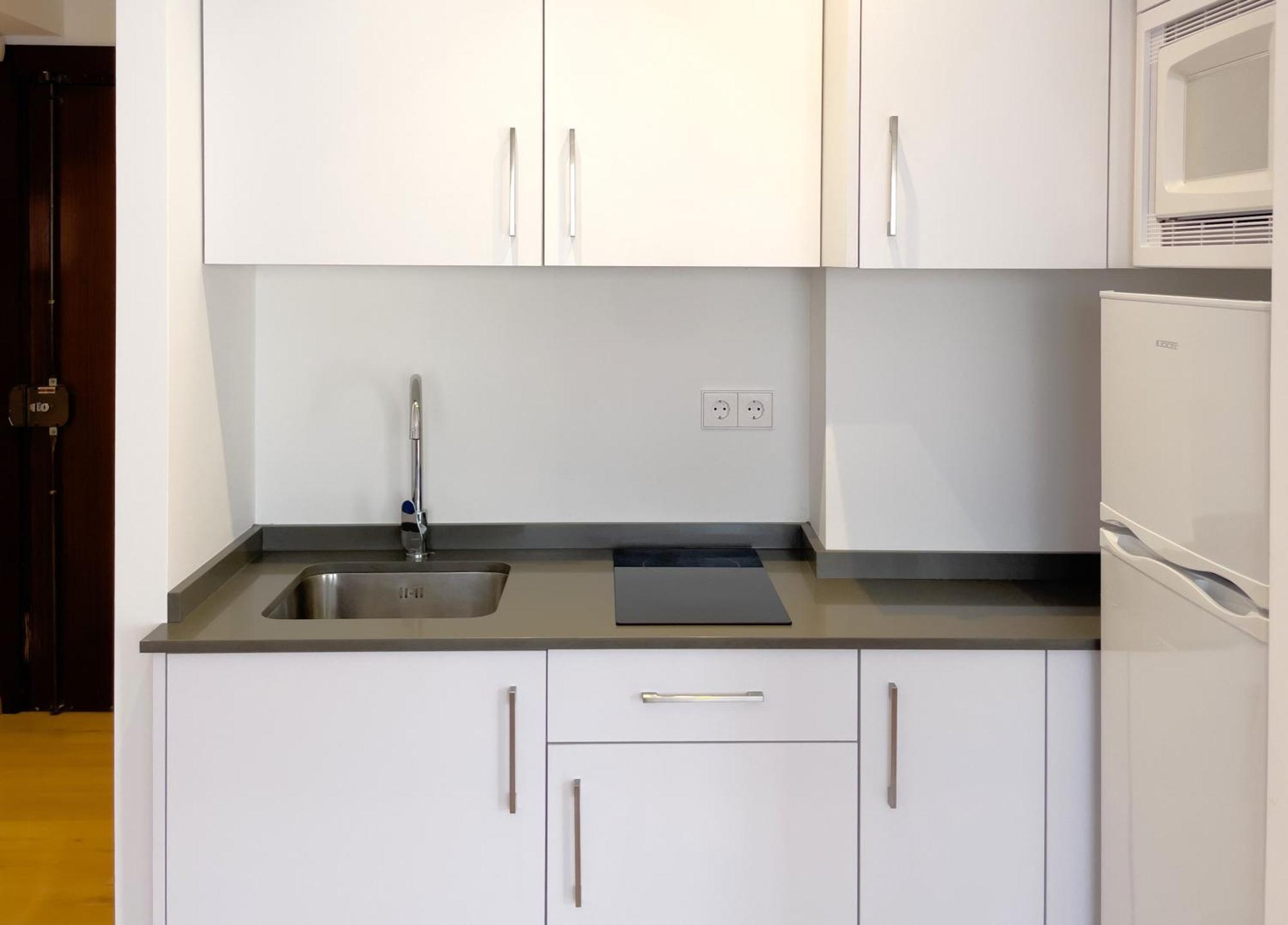 מארבלה Mediterraneo 508. Fantastic Studio On The Beachfront With Sea Views. מראה חיצוני תמונה
