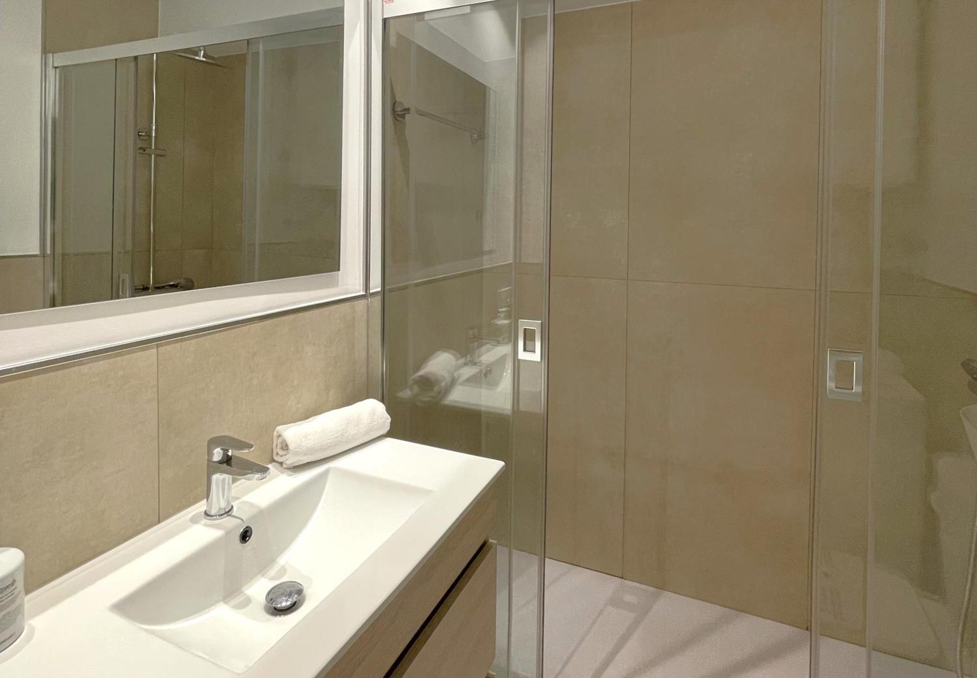 מארבלה Mediterraneo 508. Fantastic Studio On The Beachfront With Sea Views. מראה חיצוני תמונה